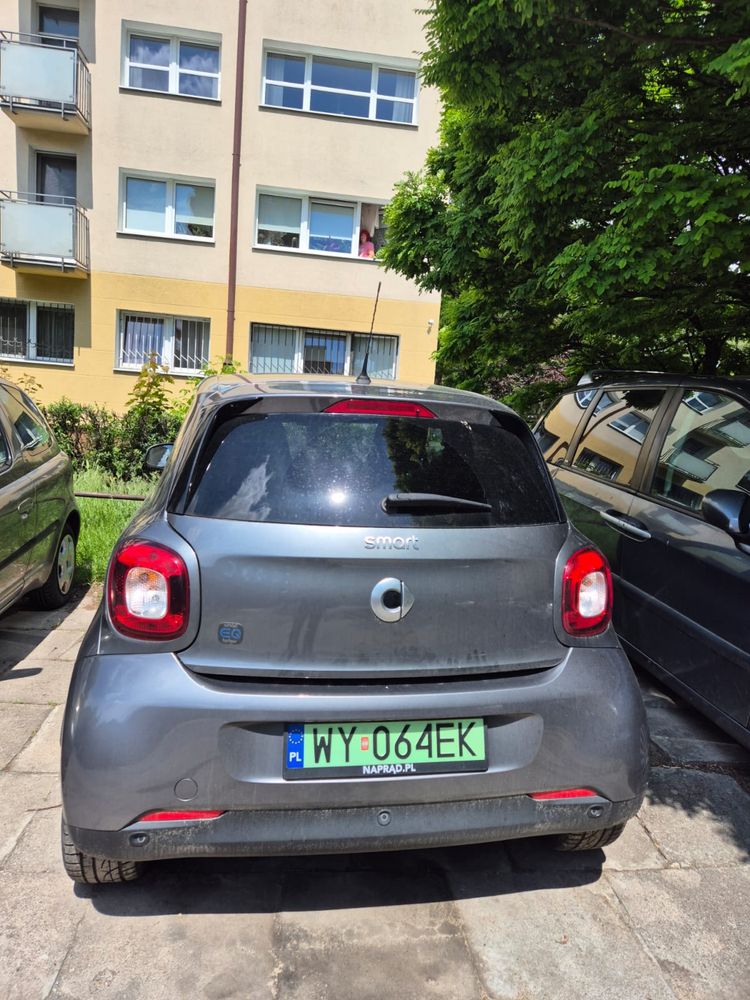Smart forfour ev szybkie ladowanie