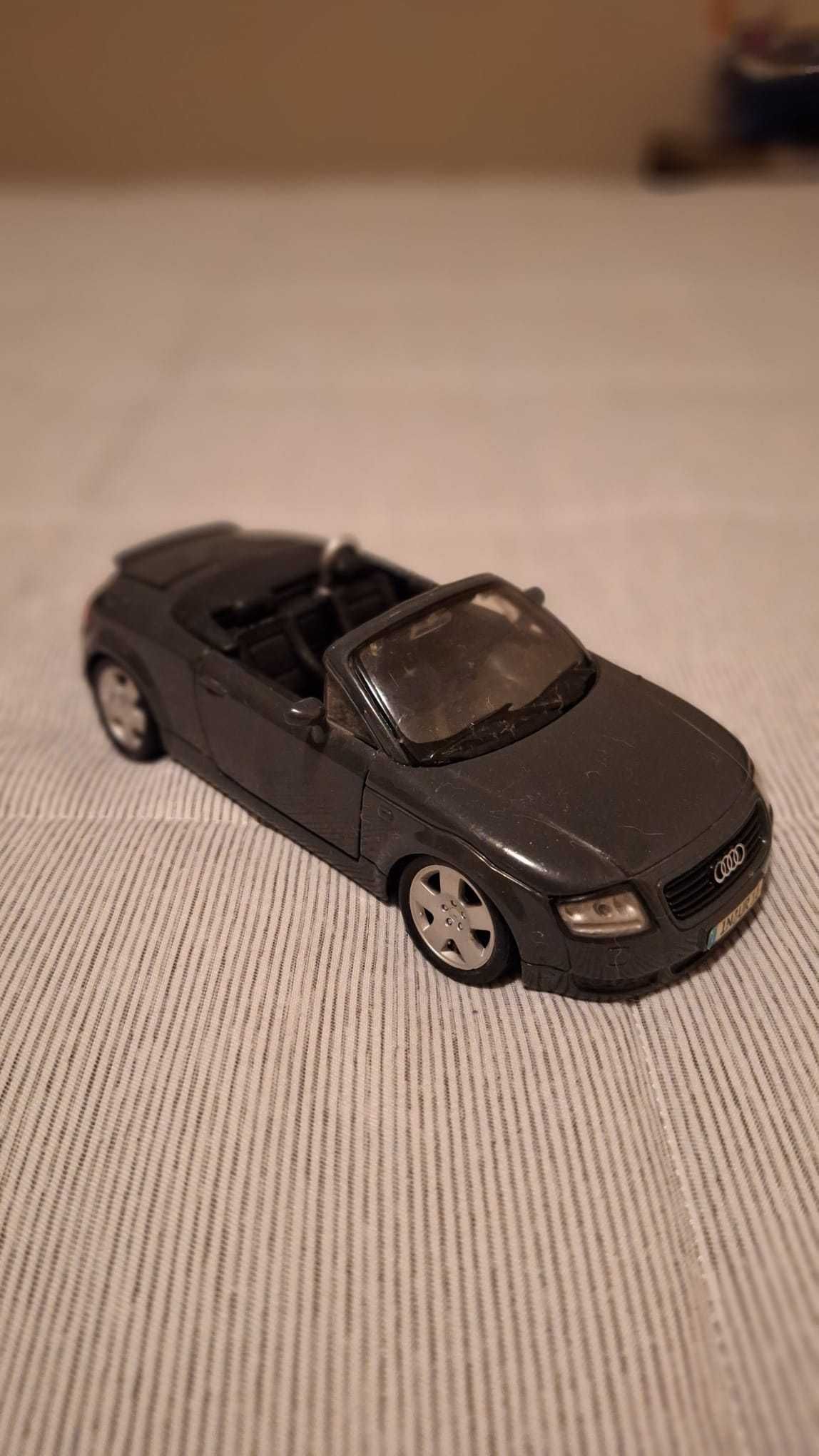 Audi TT Roadster Maisto Escala 1/24