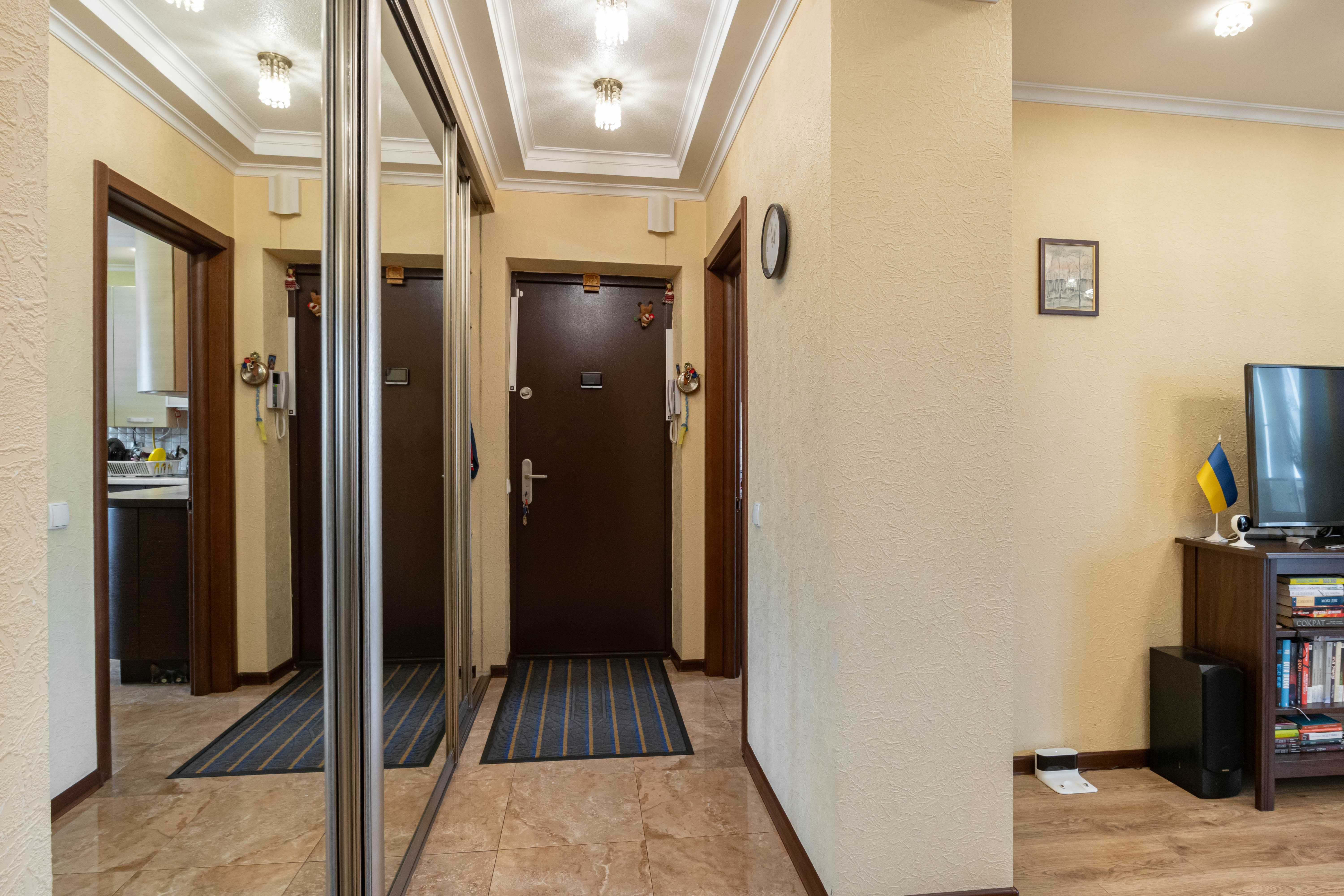 Продам чотирикімнатну, дворівневу квартиру в ЖК Г.Виговський.