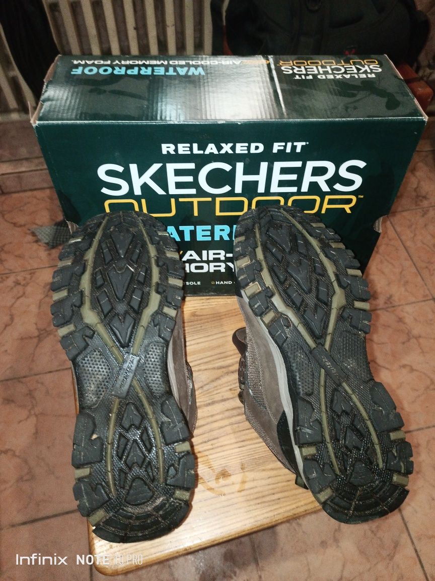 Кроссовки SKECHERS