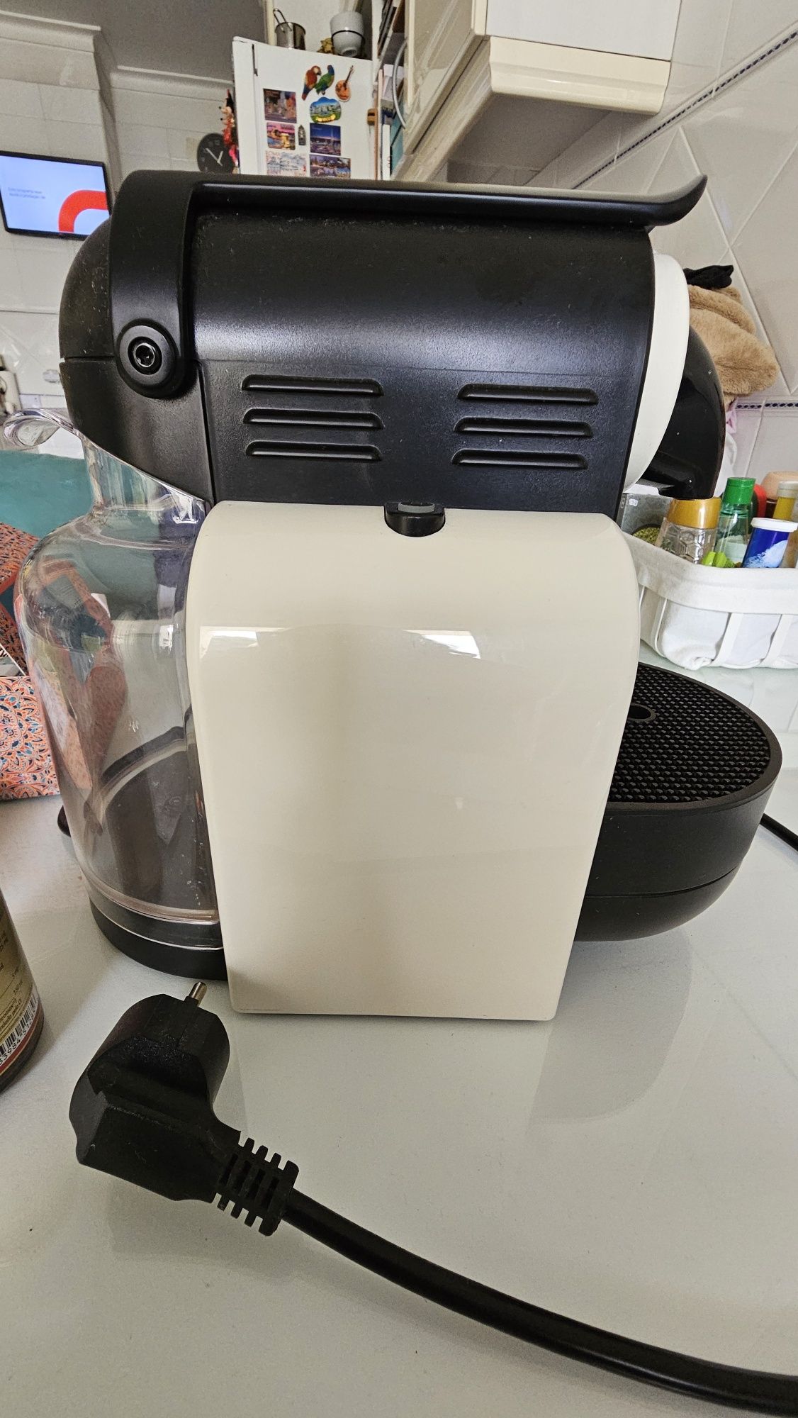 Máquina de Café Nespresso Delonghi