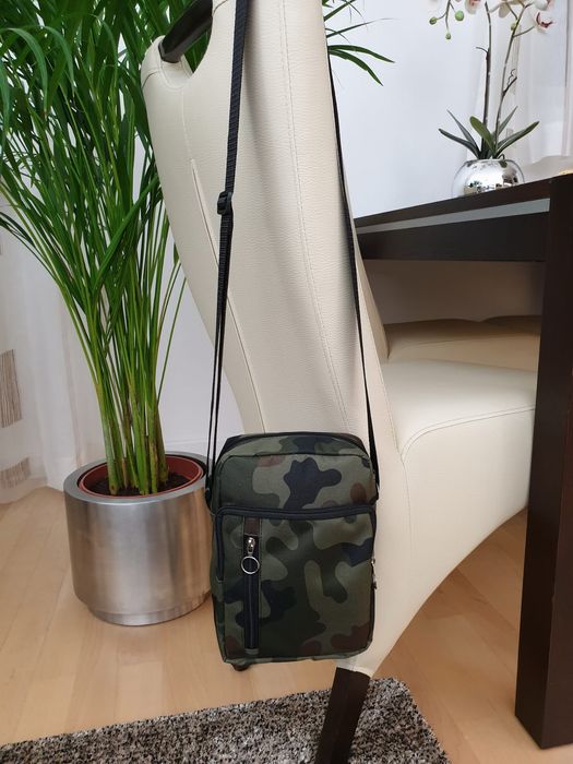 SASZETKA męska materiałowa torba z paskiem na ramię V295 moro