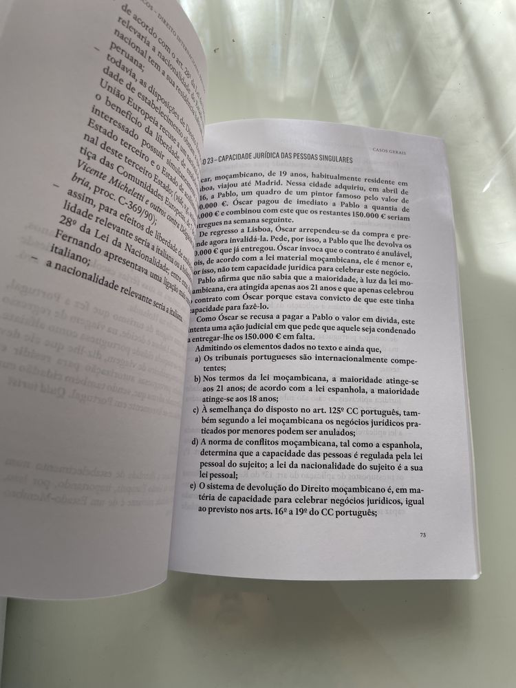 Livro de Casos Práticos de Direito