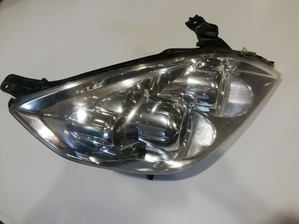 Farol opel Vetra C de 2005 /2008 lado direito