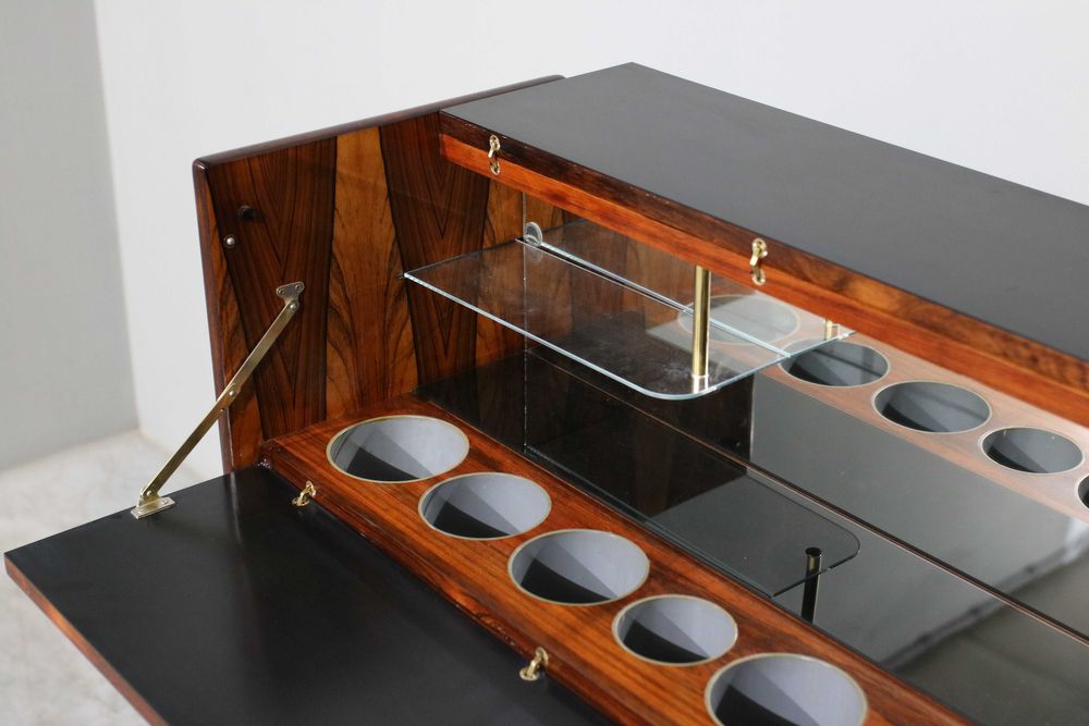 Móvel bar Johannes Andersen em pau santo modelo SK661 | Design Nórdico