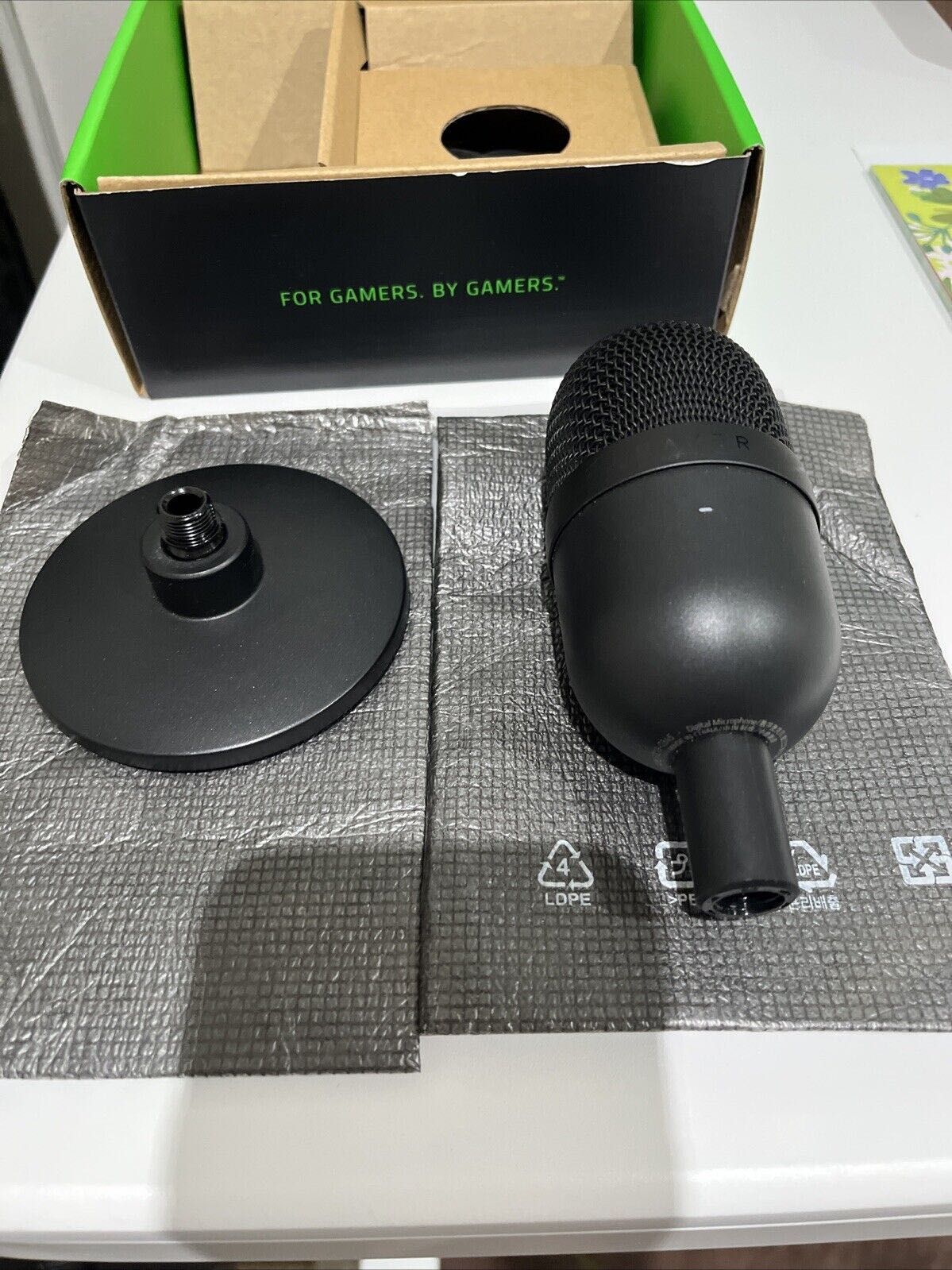 Microfone Razer Seiren V3 Mini