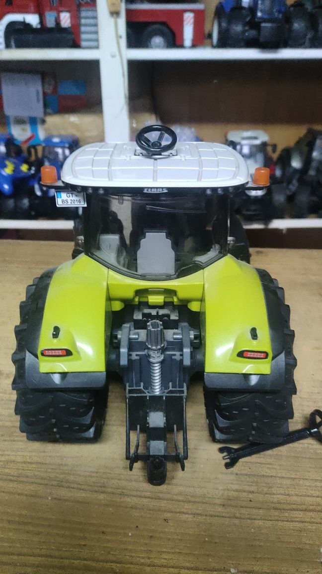 Traktor Claas bruder