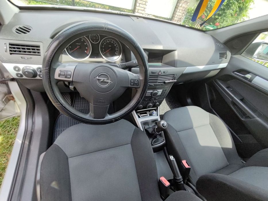 Опель Астра H 2005 рік