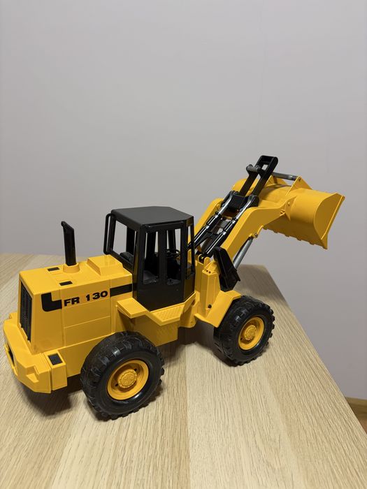 Zabawka Marki Bruder - Kopara z ładowaczem czołowym FR130 - Bruder
