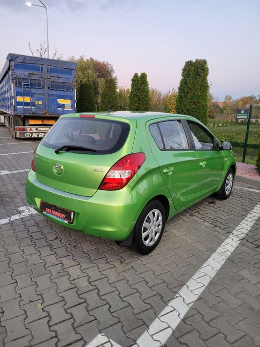 Hyundai I20 2010 1.4 автомат
