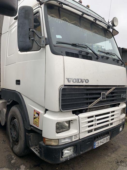 Тягач плюс напівпричеп