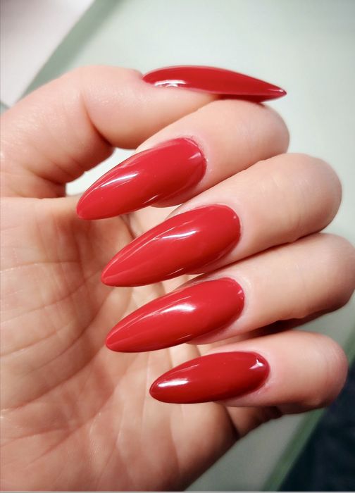 Przedłużenie paznokci ,hybryda.