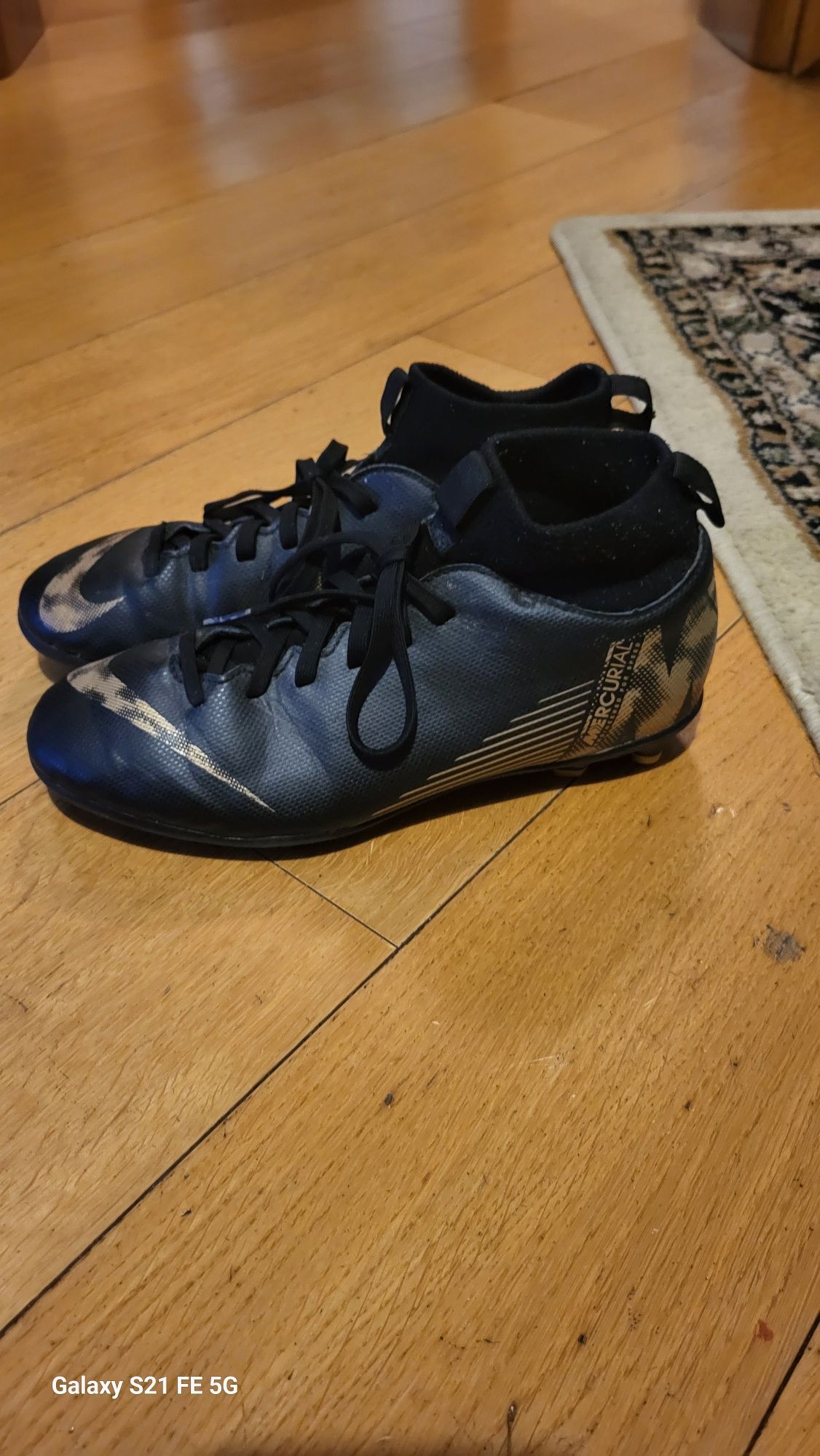 Korki nike   rozmiar  37,5.