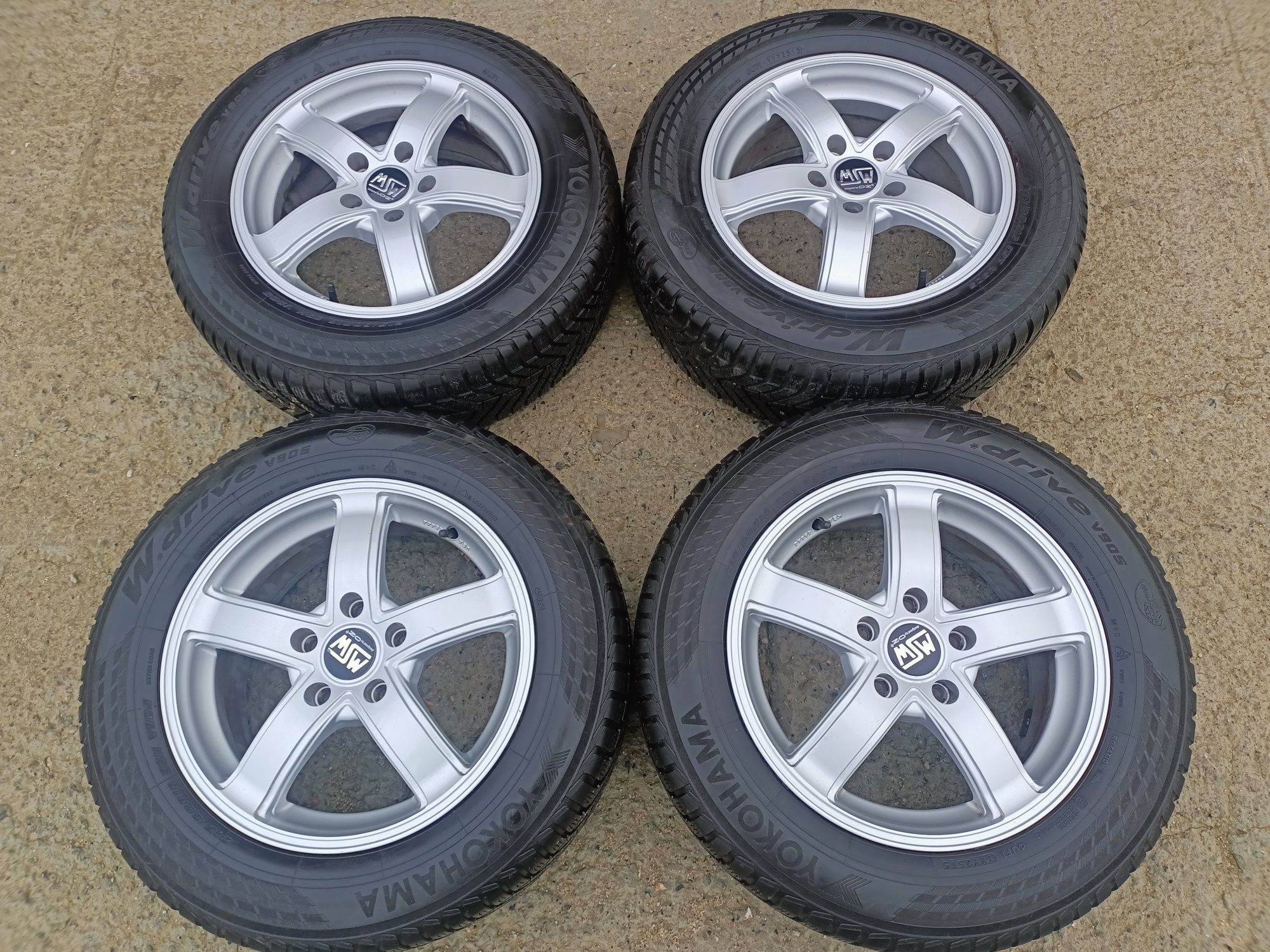 Koła 16" 5x114,3 opony 215/60/16 Nissan Mazda Toyota Kia Hyundai Honda