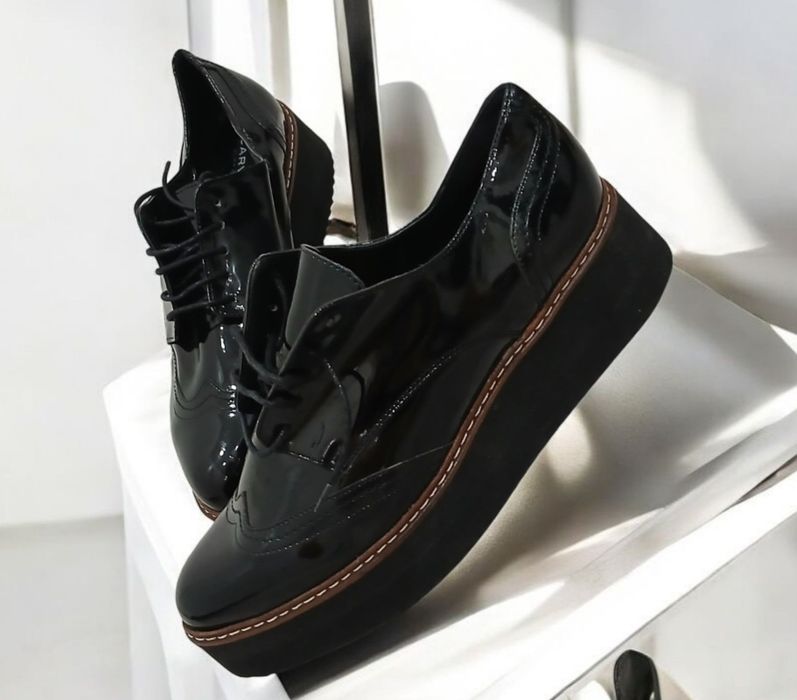 Kurt Geiger Damskie mokasyny oksfordy rozm 41