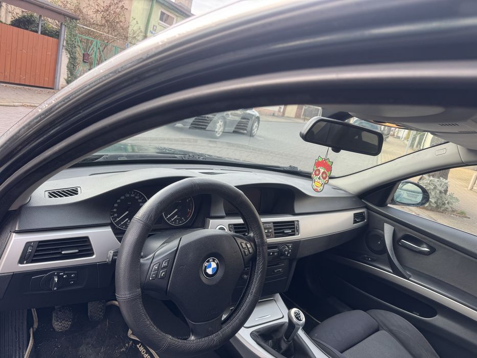 Sprzedam Bmw  E90 2.0 Diesel Xenon / M pakiet !