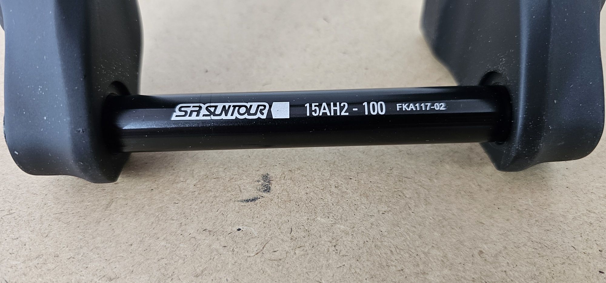 Nowy. Amortyzator Suntour XCM 32 . 29 "