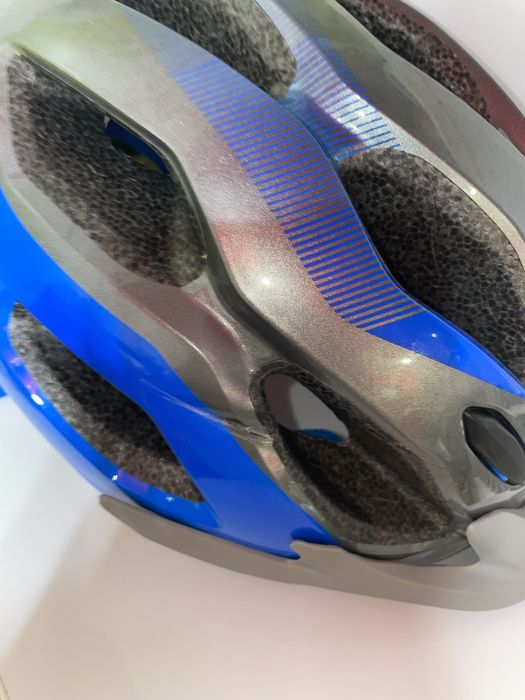 Продам шолом  Bell