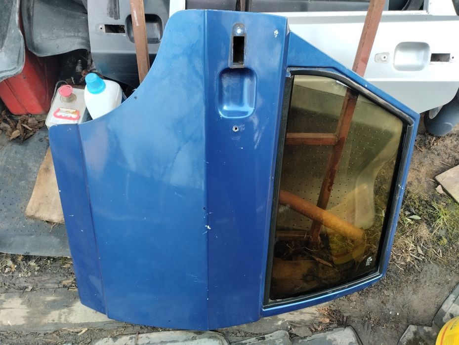 Продам задні двері ВАЗ 2109-2115