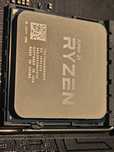 procesor AMD Ryzen 7 2700  DDR4 3200MHz, nowe chłodzenie
