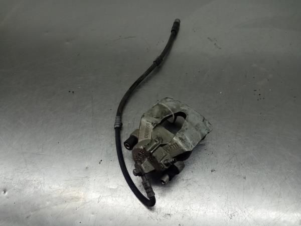 Pinça travão / maxila de travão frente direita VOLKSWAGEN Polo (AW1)