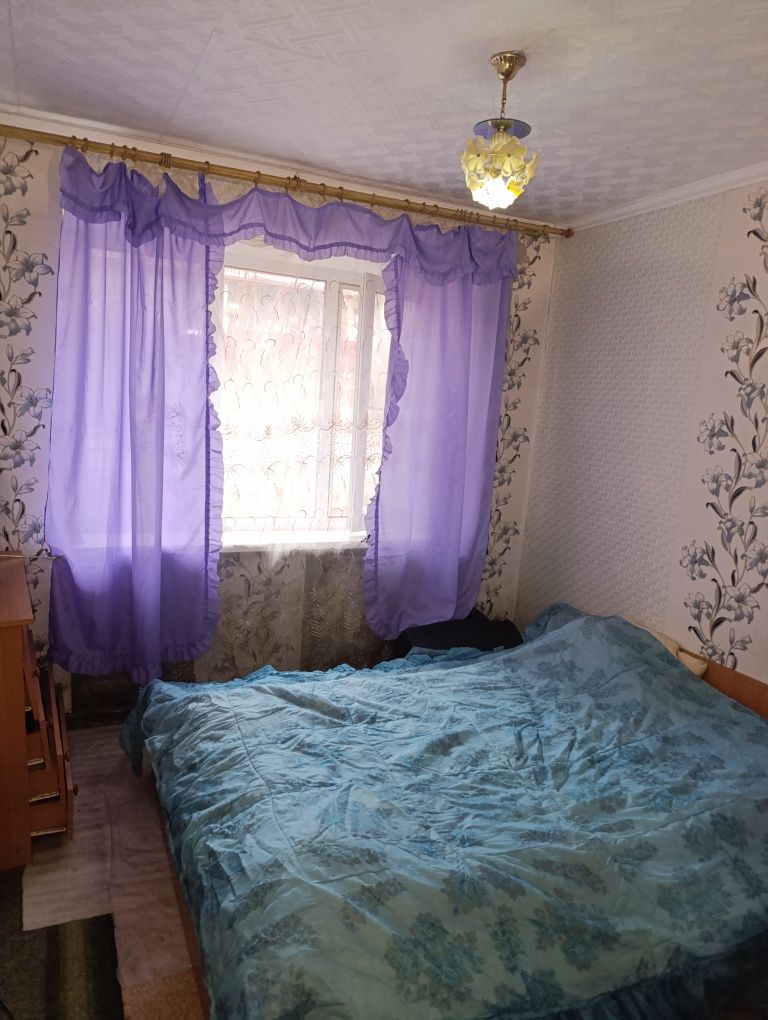 Продається кімната в гуртожитку,м.Яготин,район Цинс.
