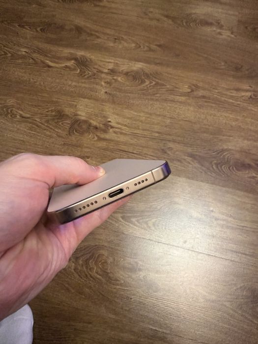 iPhone 16 Pro Max 256GB (Desert Titanium)