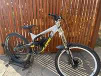 Yt Tues boxxer shimano zee xt dh fr
