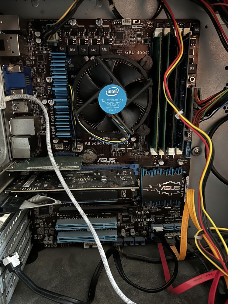 Asus P8H77-V, core i5 3470, 16gb ddr3