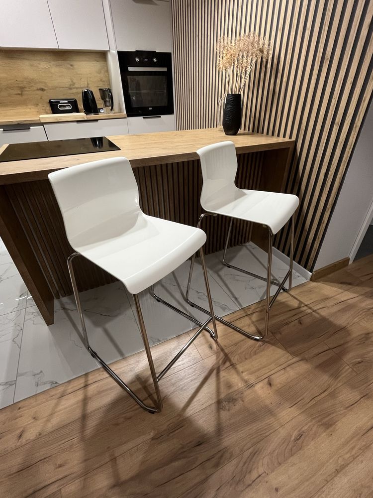 Hoker krzeslo barowe IKEA GLENN
