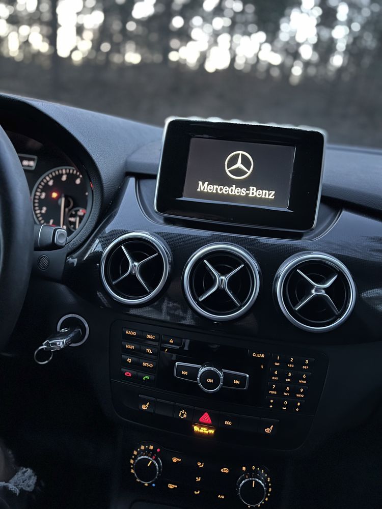 Mercedes-Benz B200 (GAZ) 2014 Рідна фарба