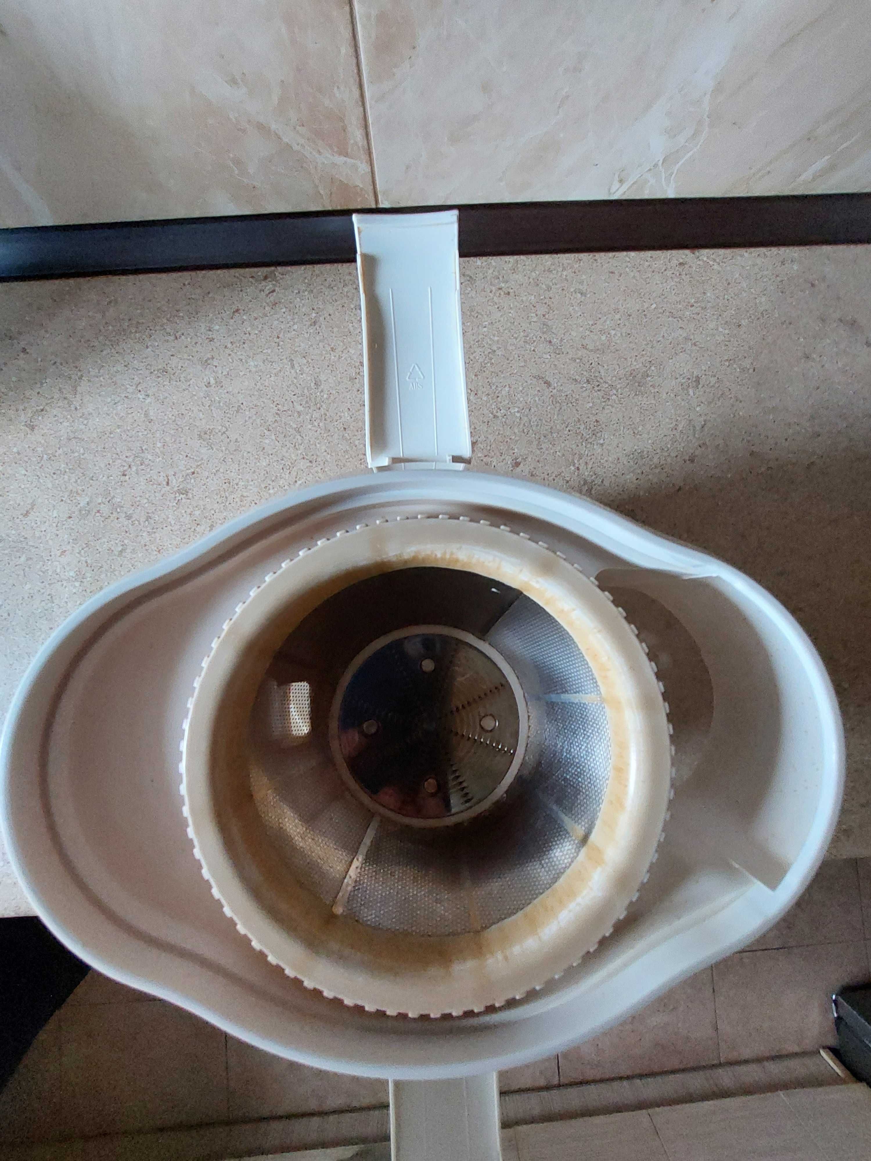 Sokowirówka Clatronic AE2758.