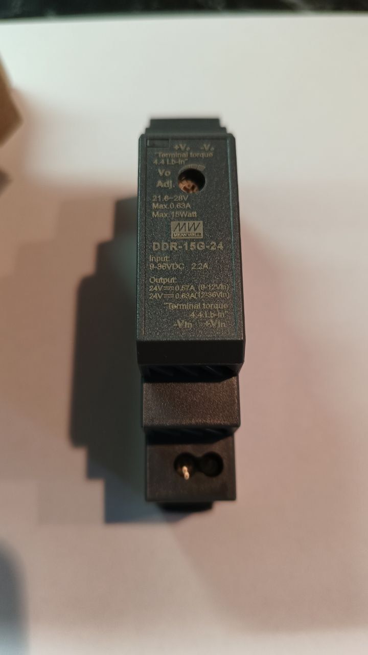 Ізольований DC/DC-перетворювач Mean Well на DIN-рейку 15W 0.63A 24V DD