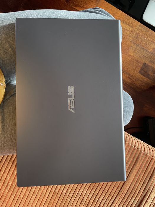 Laptop ASUS Vivobook 15 X509JAi3/8gb/256gb/w10