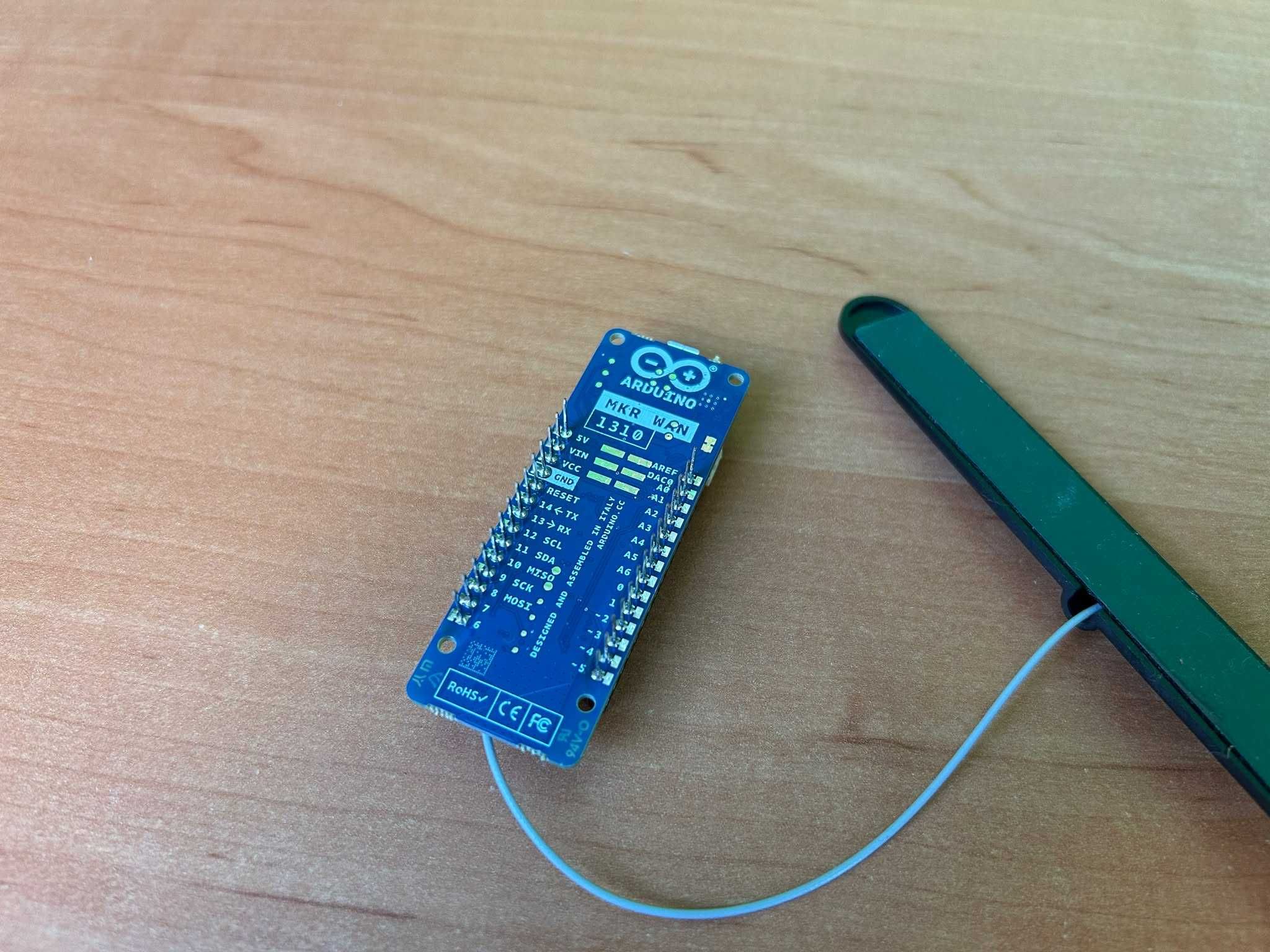 Arduino MKR WAN 1310 - LoRaWAN + antena
