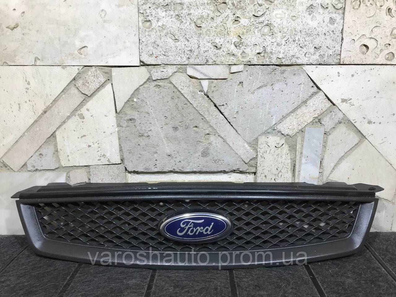Решітка радіатора Ford Focus II 4M518C436A 4707