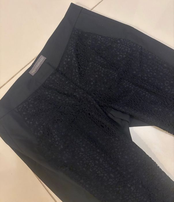 Oryginlane, nowe spodnie koronkowe Trussardi 36 okazja