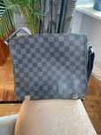 Louis Vuitton District bag