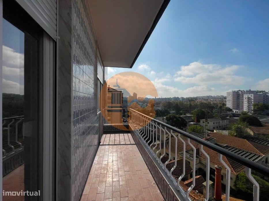 Apartamento T3 junto da Avenida de Uruguai a 100 metros da Junta de...