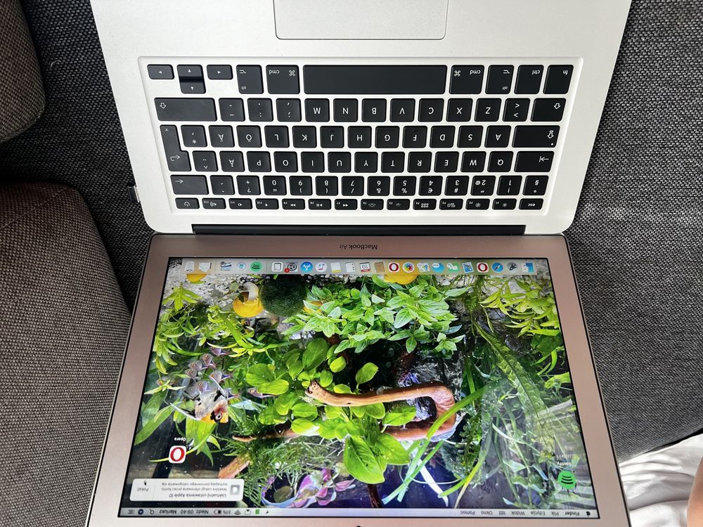 Macbook Air2012 i5