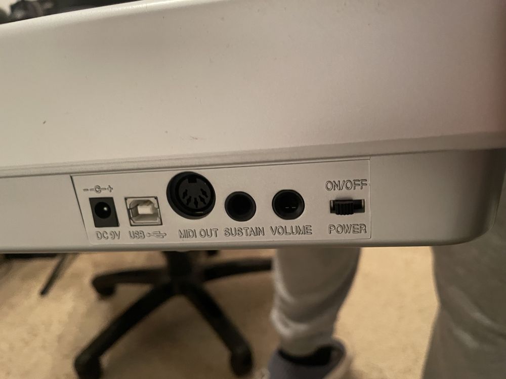 Полноразмерная миди клавиатура M-Audio Keystation 88es midi пианино