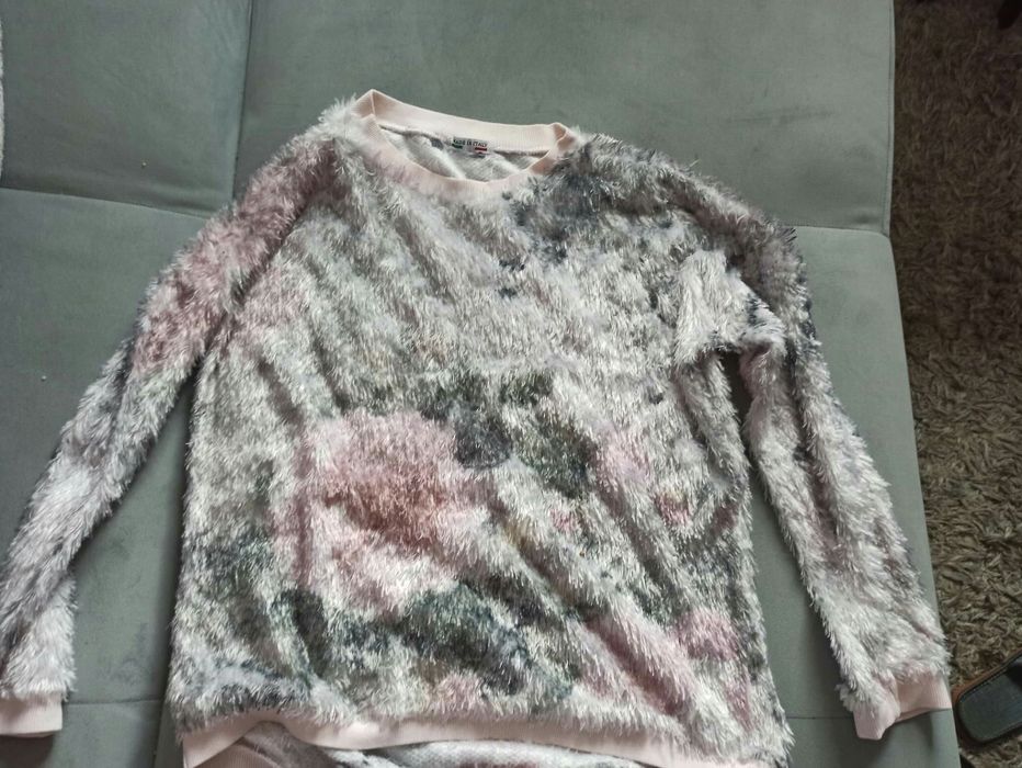 Cienki sweterek misiek