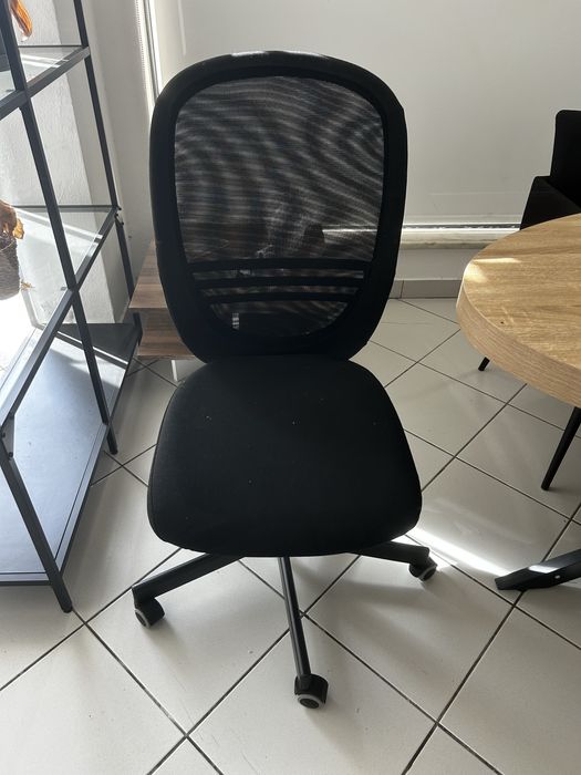 Secretaria com Cadeira