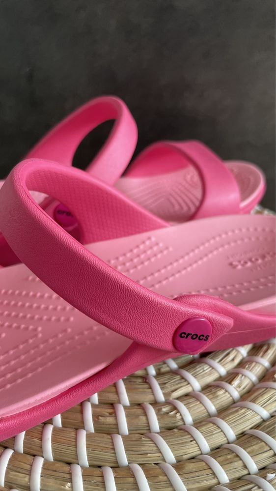 Crocs klapki cleo V candy pink/party pink W8 38/39