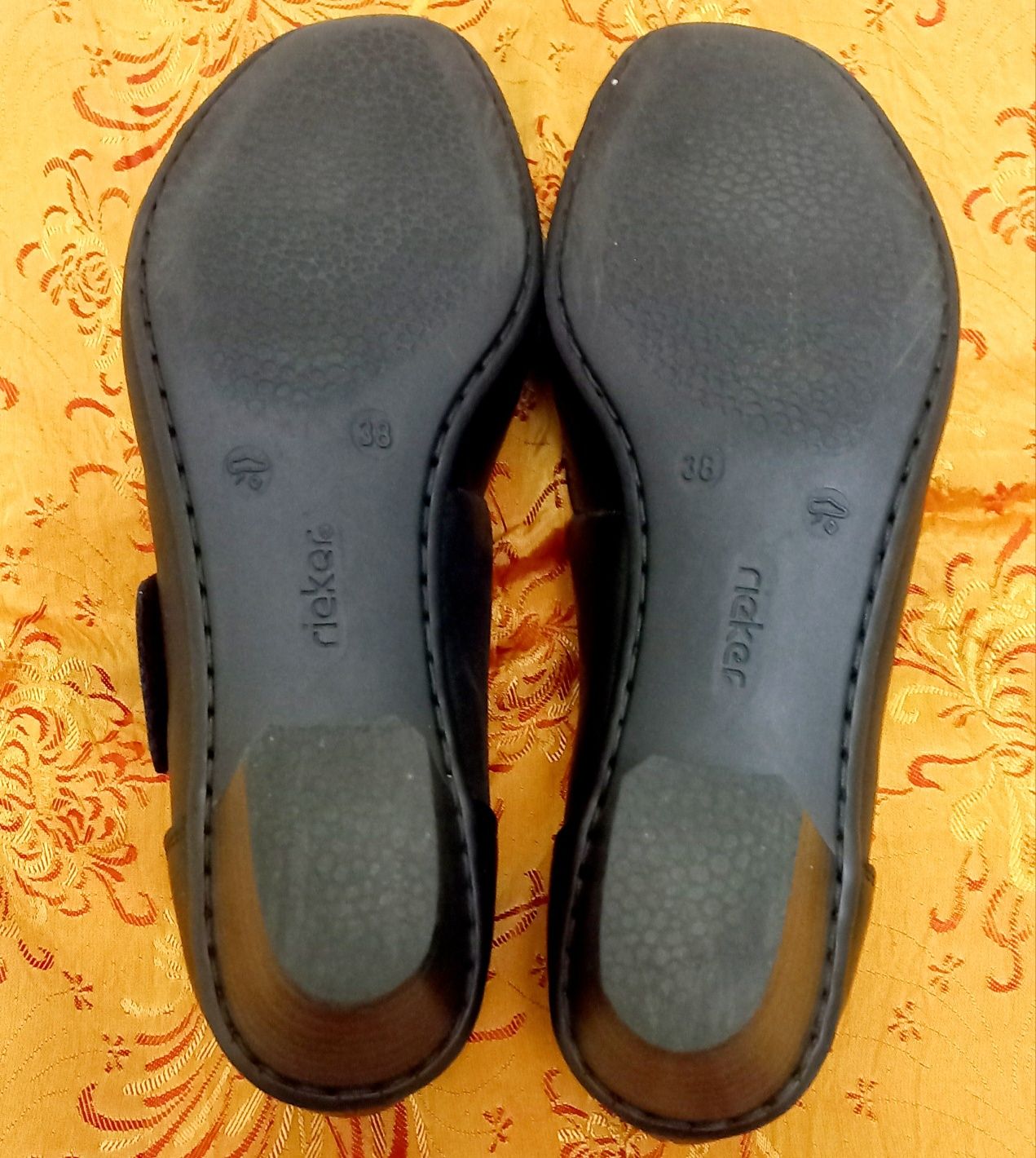 Женские туфли rieker, стелька 24.5 см.