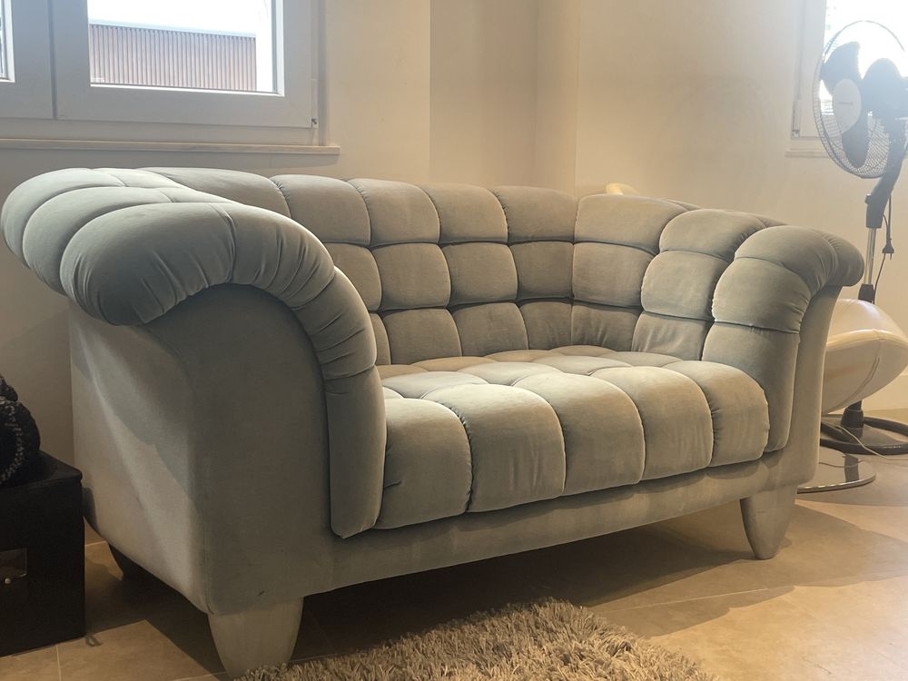 Sofa de autor cinza azulado
