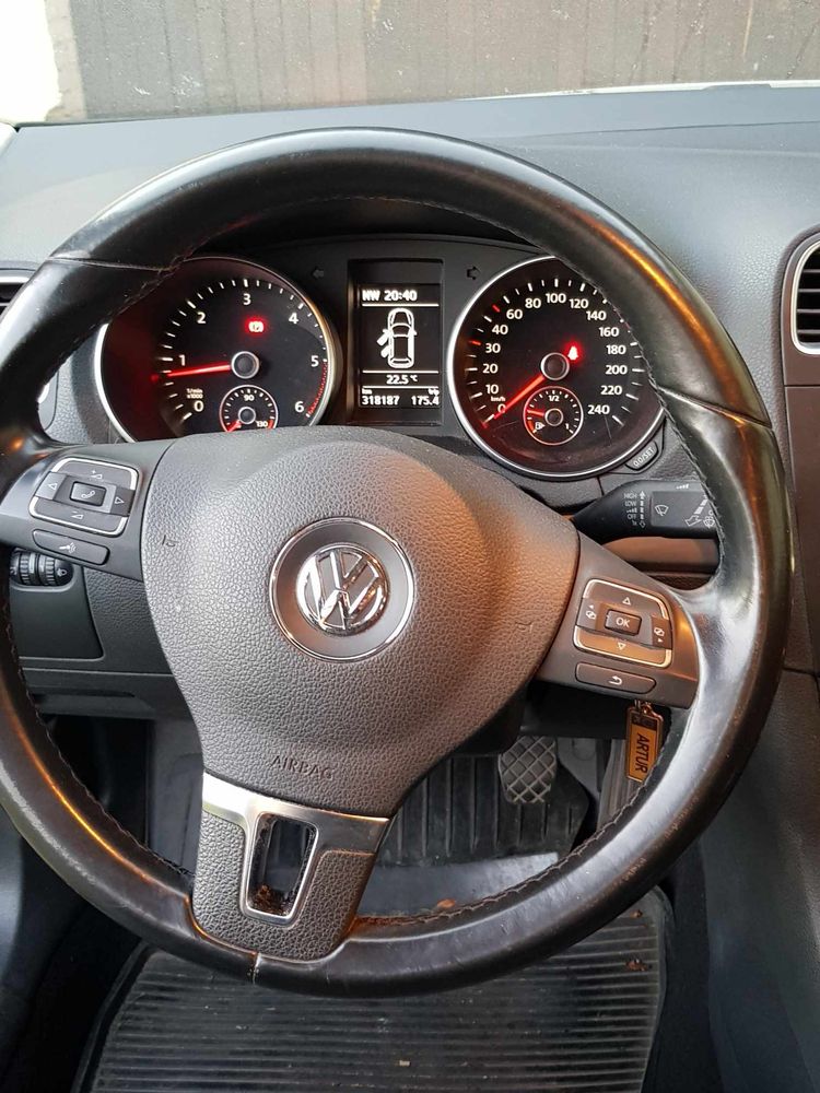 VW Golf VI 2011r. 1600 TDI Diesel