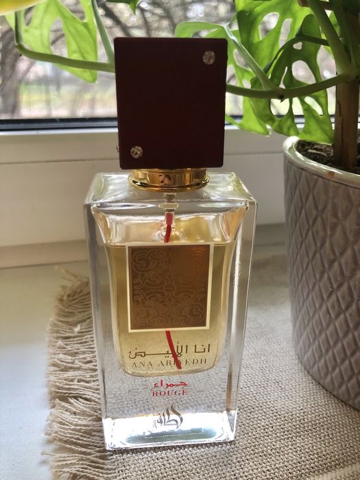 Piękne arabskie perfumy orientalne Lattafa Ana Abiyedh rouge