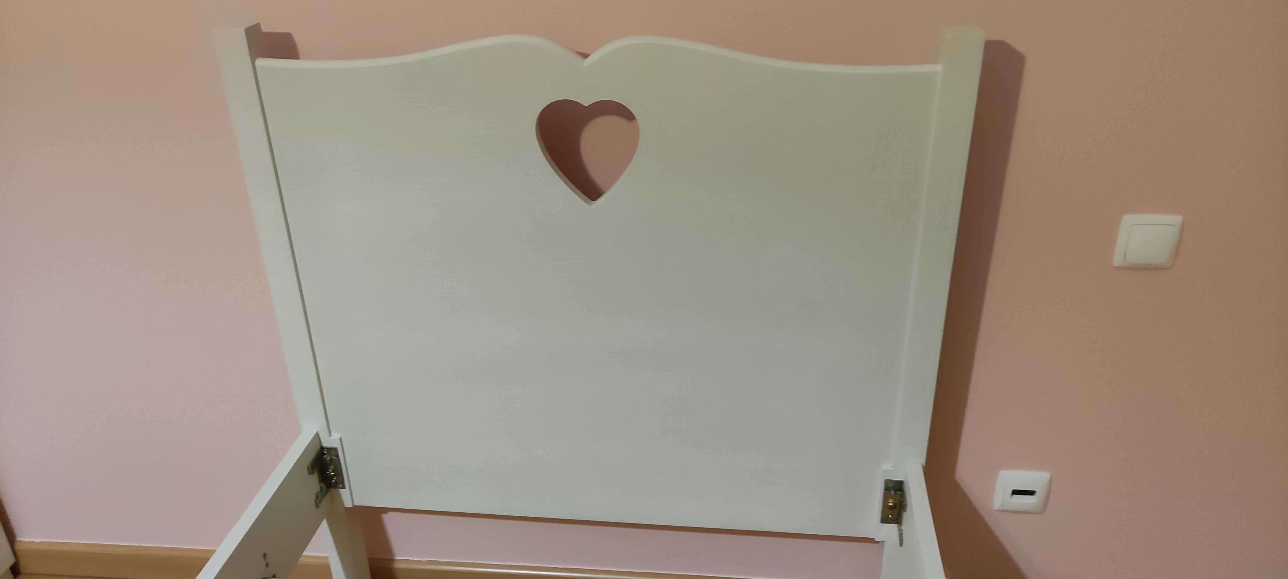 Cama de solteiro para menina
