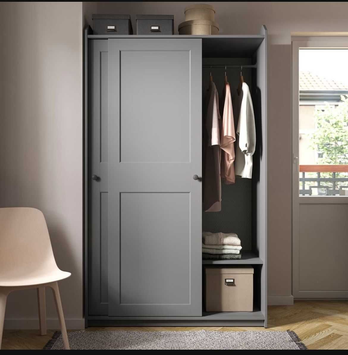 Roupeiro c/ portas deslizantes HAUGA IKEA €100
